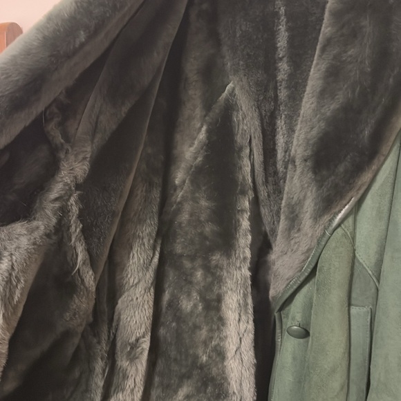 GREEN LEATHER AND SUEDE FUR JACKET - Picture 6 of 10